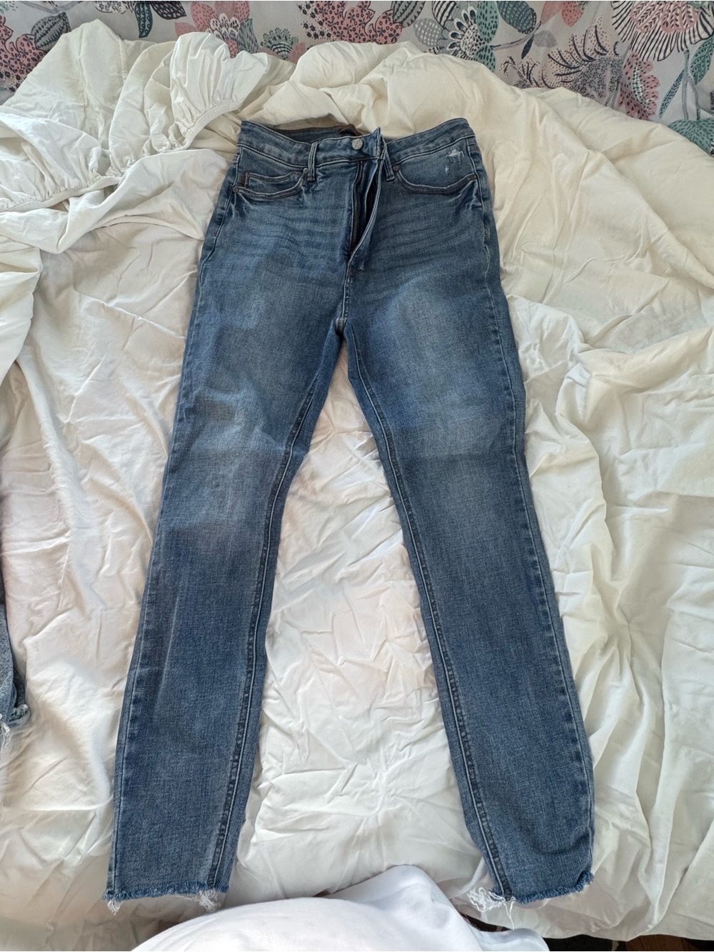 Judy Blue Tummy Control Medium Wash Skinny Jeans